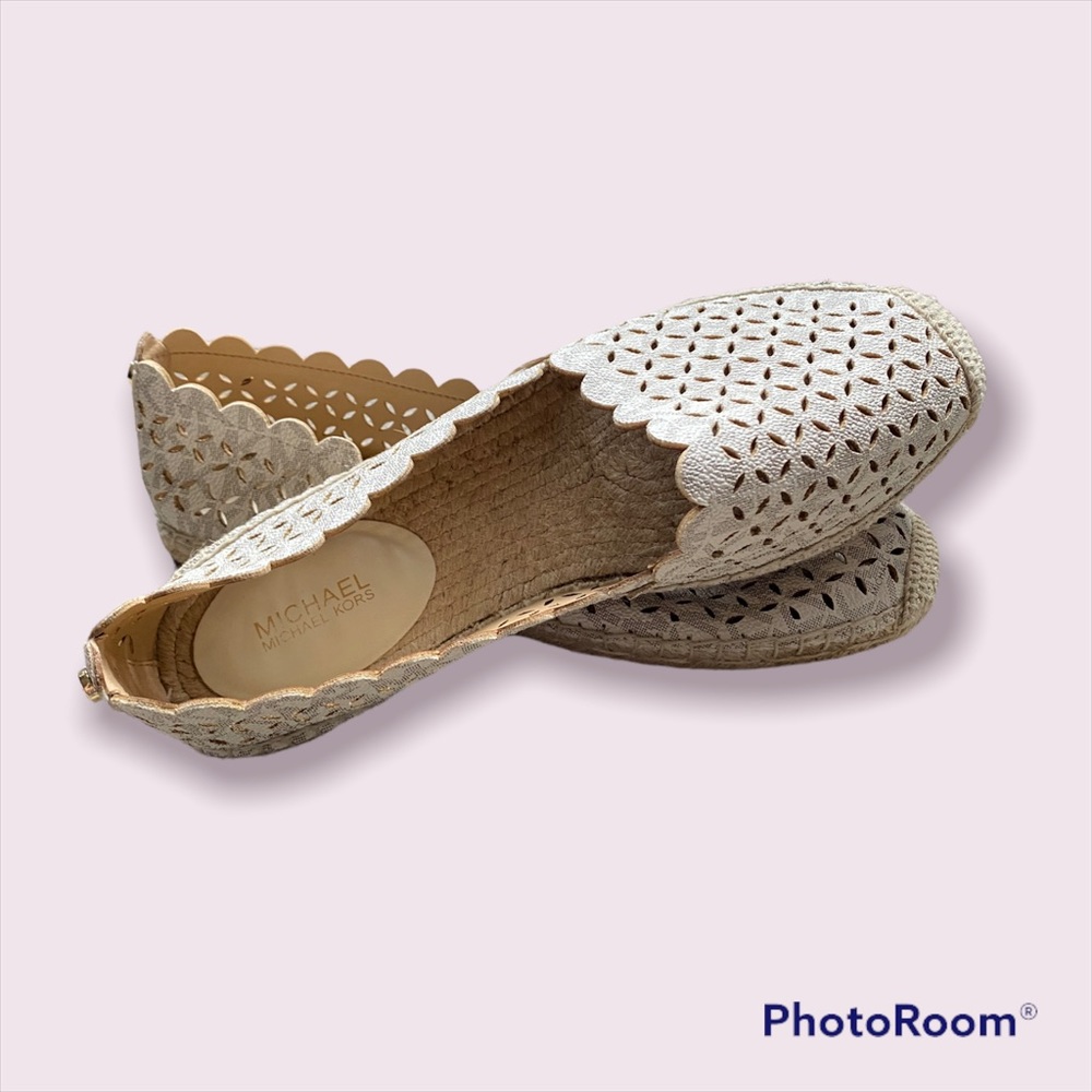 New Michael Kors women’s size 7.5 espadrille, Jute foot bed, textile lining
